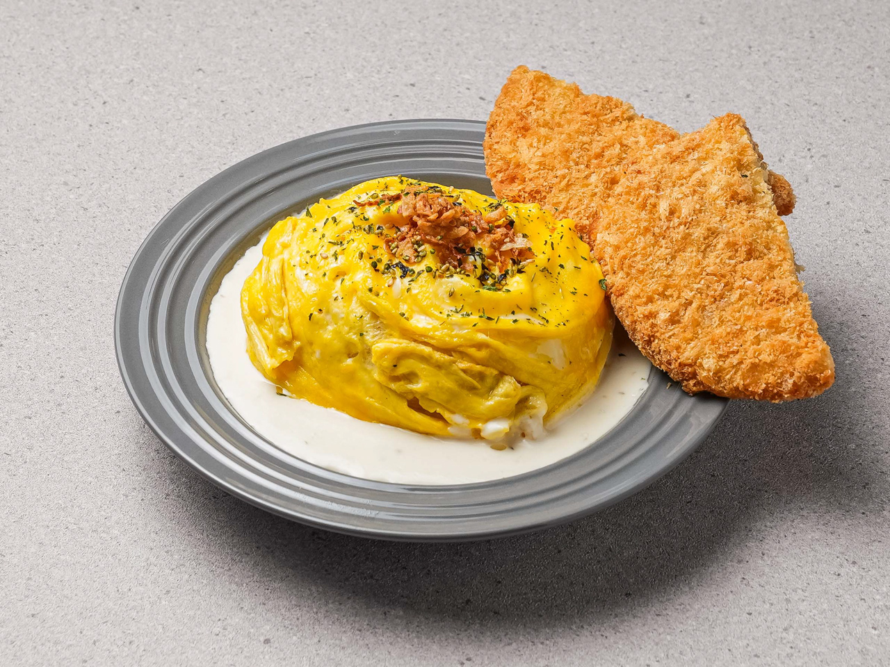 트위스트에그 돈까스 매콤크림 오믈렛